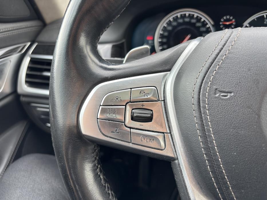 BMW 740 2016