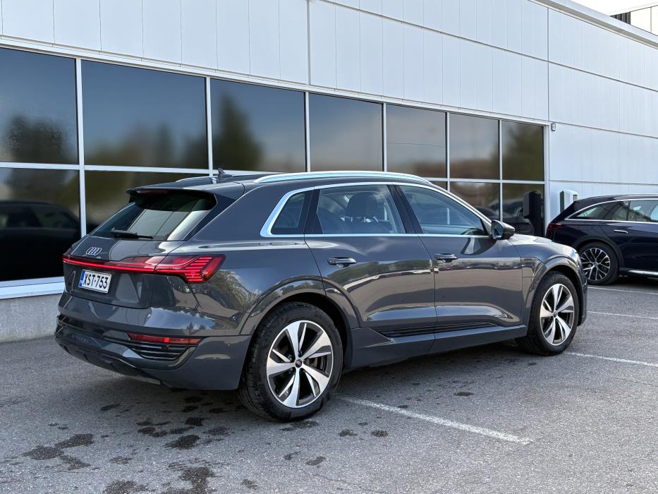 Audi Q8 e-tron 2024