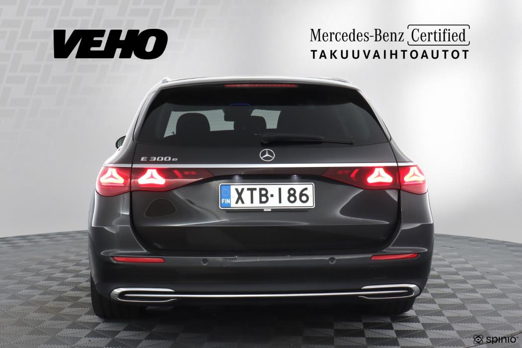 Mercedes-Benz E 2023