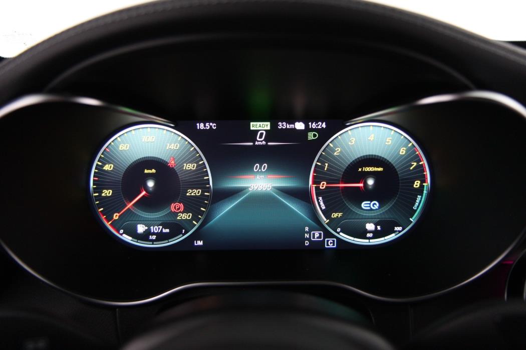 Mercedes-Benz GLC 2023