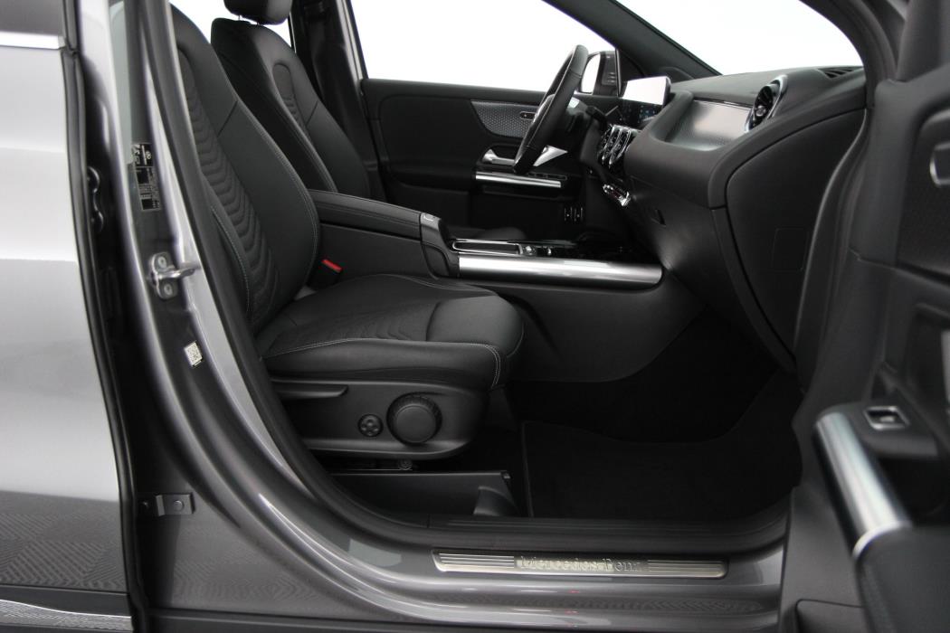 Mercedes-Benz GLA 2025