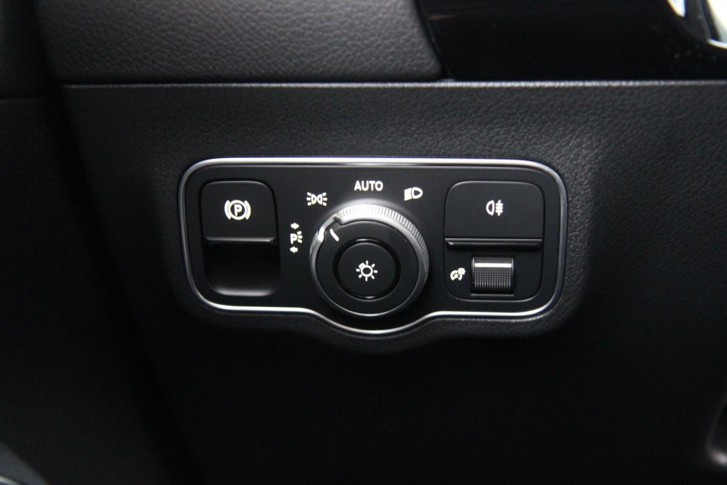 Mercedes-Benz GLA 2025