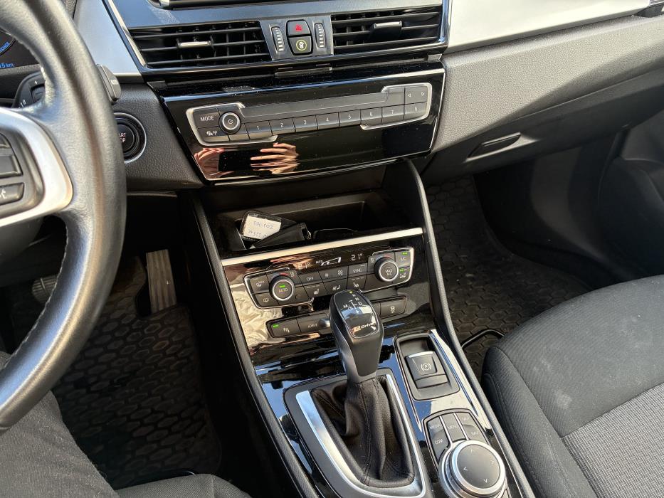 BMW 225 2019