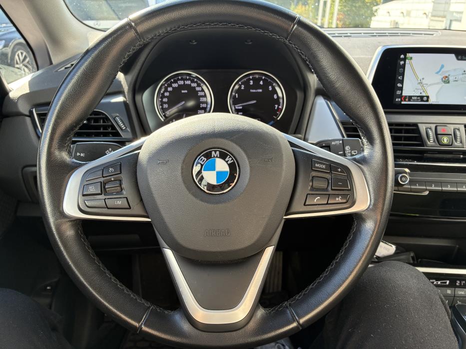 BMW 225 2019