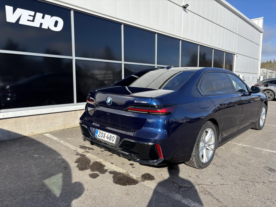 BMW i7 2025