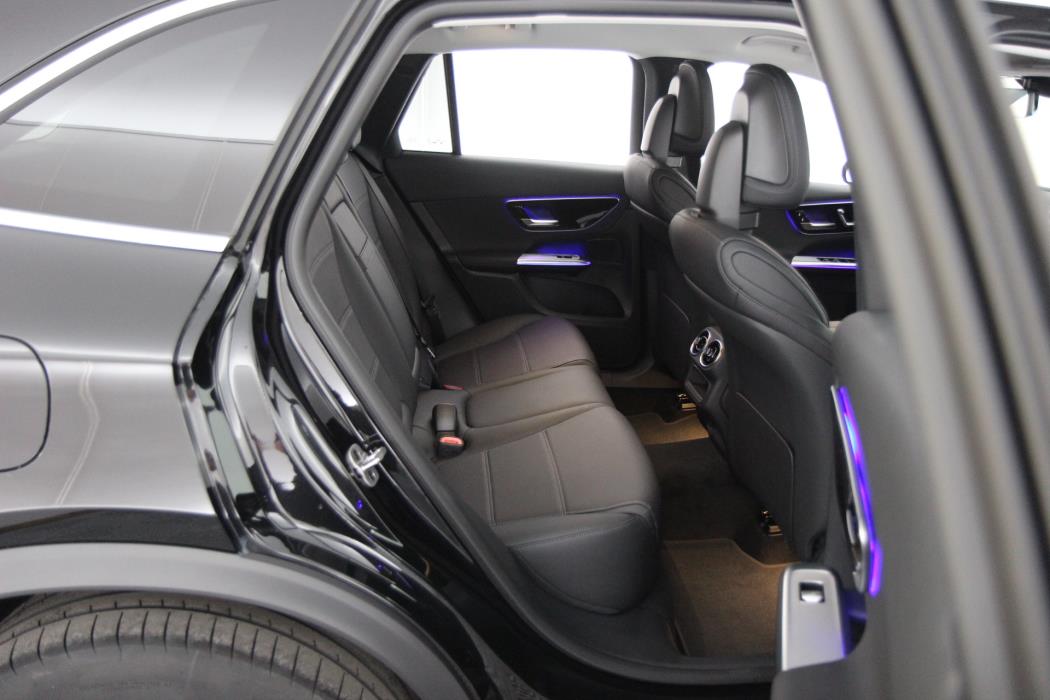 Mercedes-Benz GLC 2025