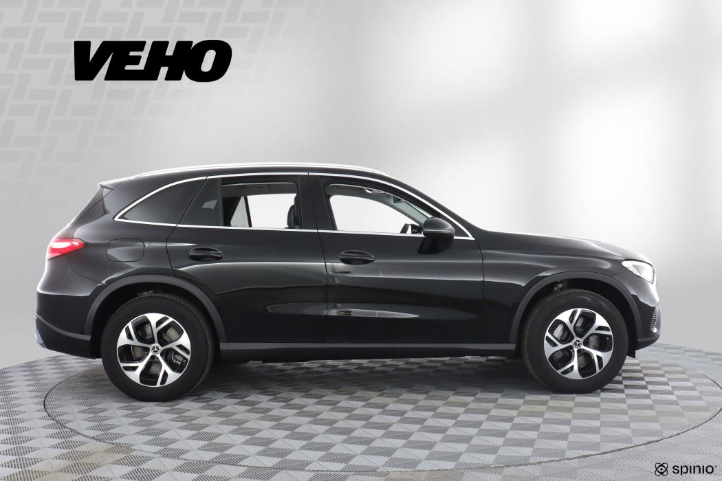 Mercedes-Benz GLC 2025