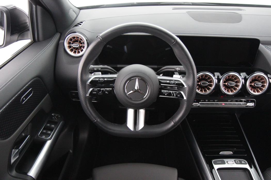 Mercedes-Benz EQA 2024