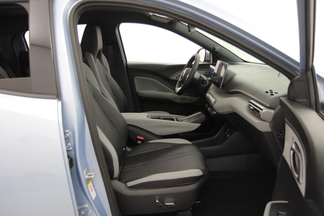 BYD Dolphin Surf 2025