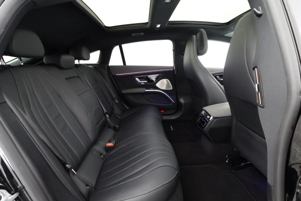 MERCEDES-BENZ EQS 2022