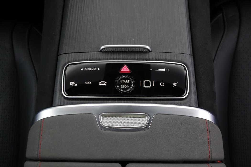 MERCEDES-BENZ EQS 2022