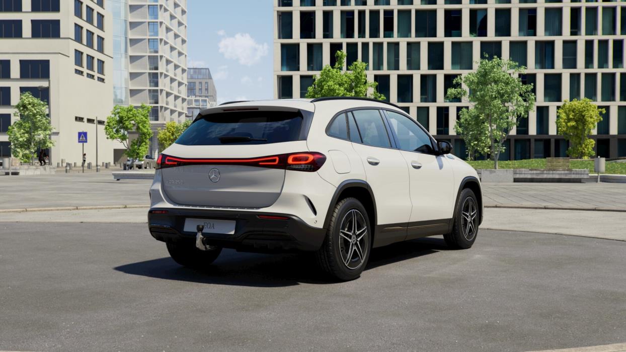 Mercedes-Benz EQA 2021