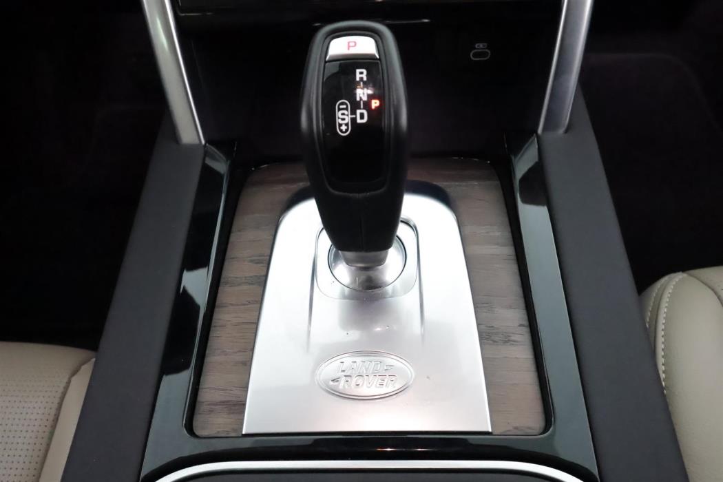 Land Rover Discovery Sport 2021
