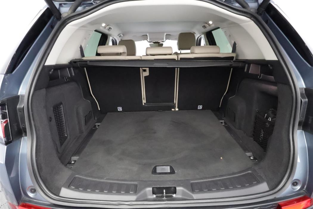 Land Rover Discovery Sport 2021