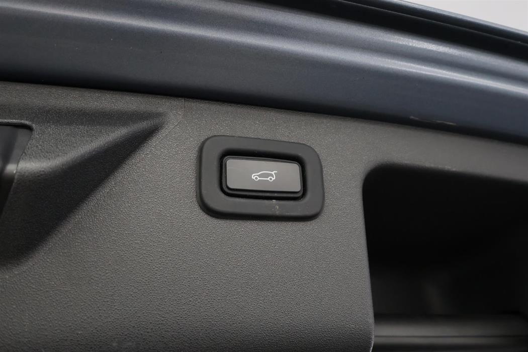 Land Rover Discovery Sport 2021