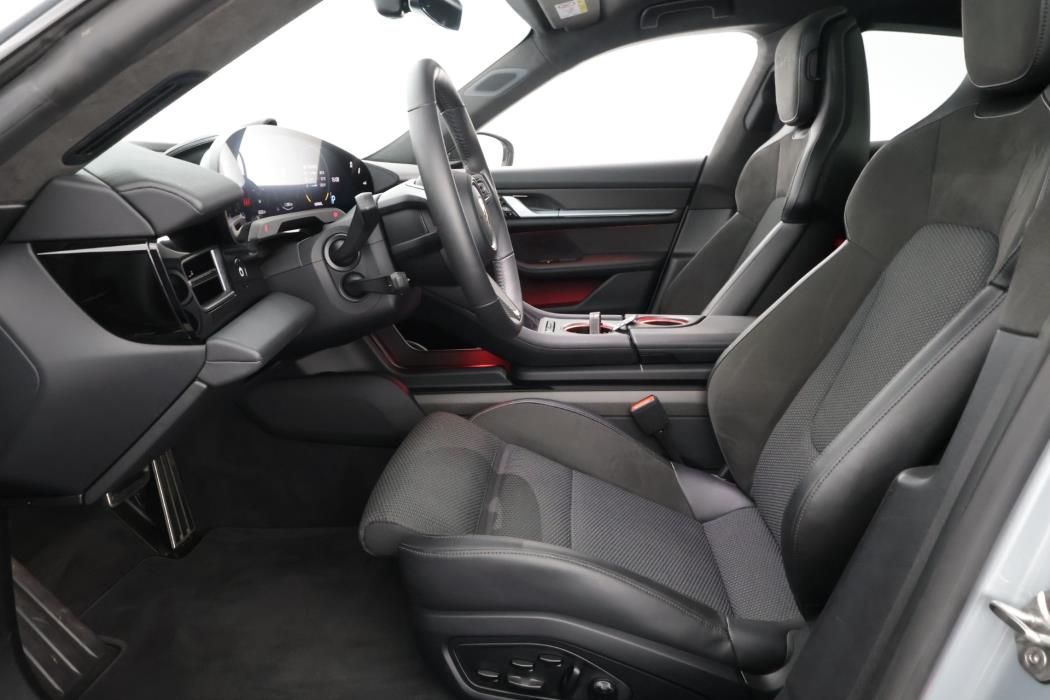 PORSCHE TAYCAN 2020