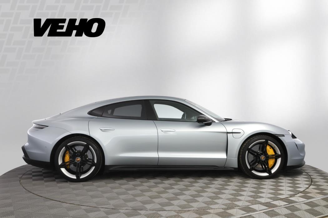 PORSCHE TAYCAN 2020