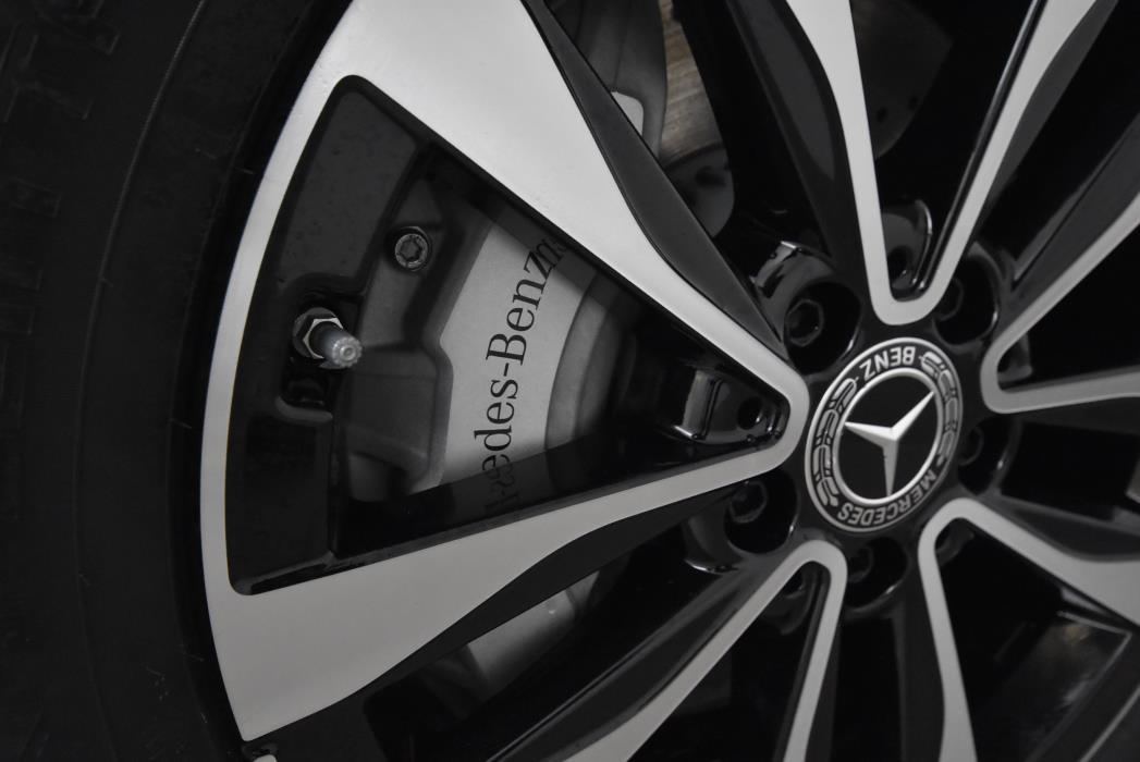 Mercedes-Benz C 2024