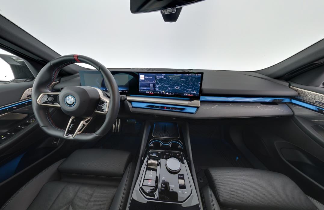 BMW i5 2024