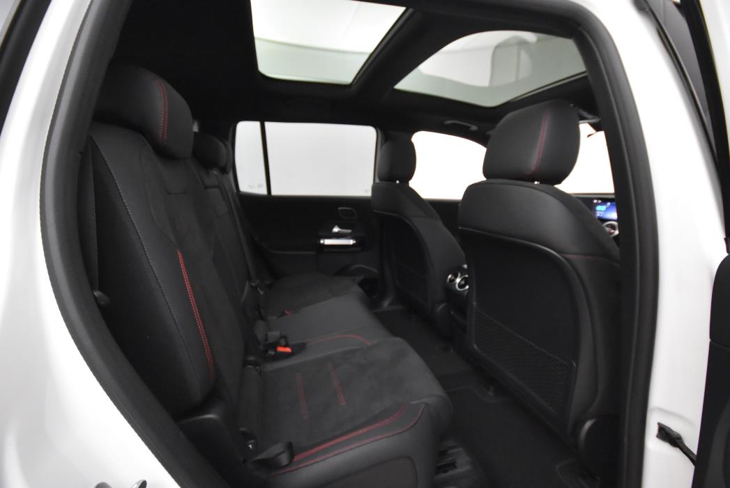 Mercedes-Benz EQB 2024