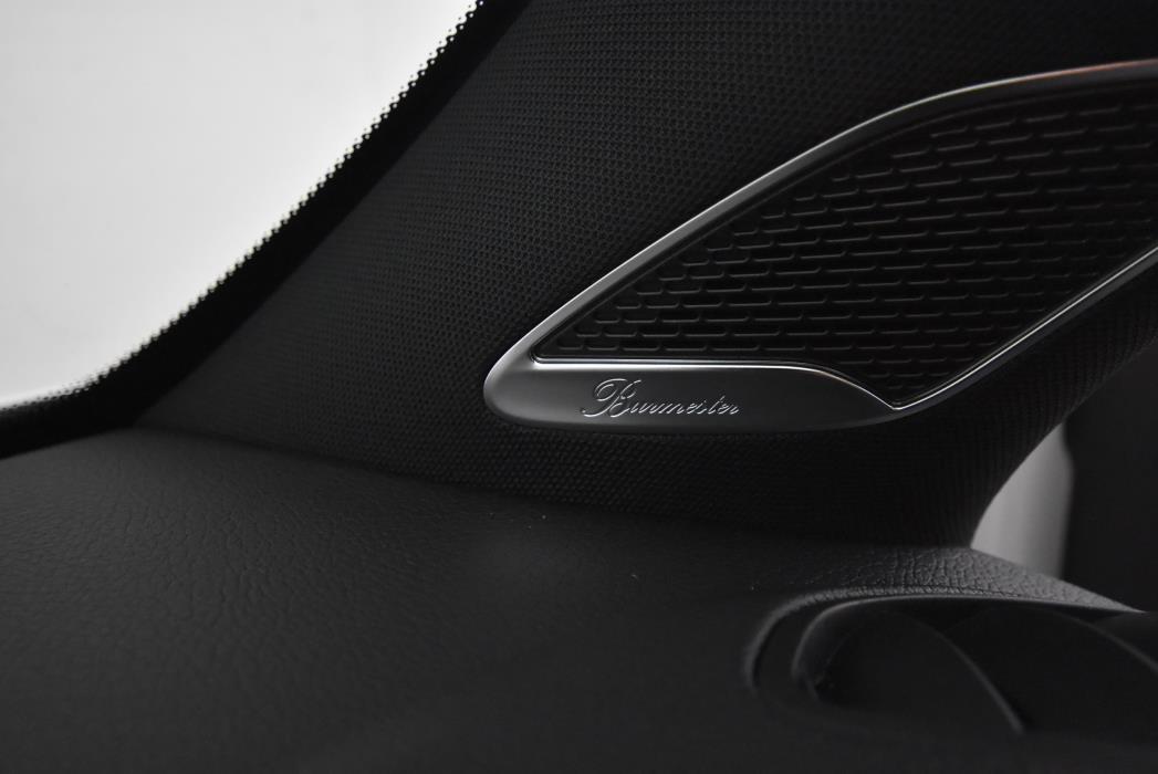 Mercedes-Benz EQB 2024