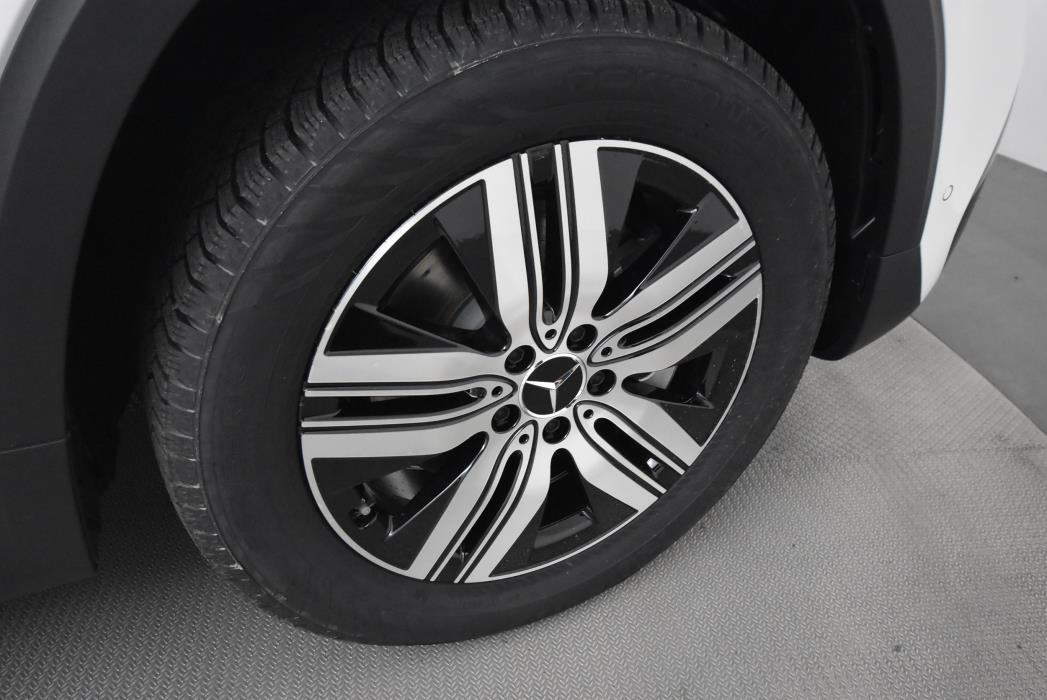 Mercedes-Benz EQB 2024