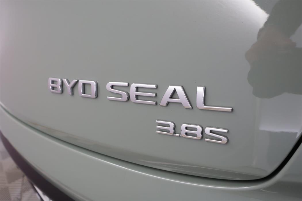 BYD Seal 2025