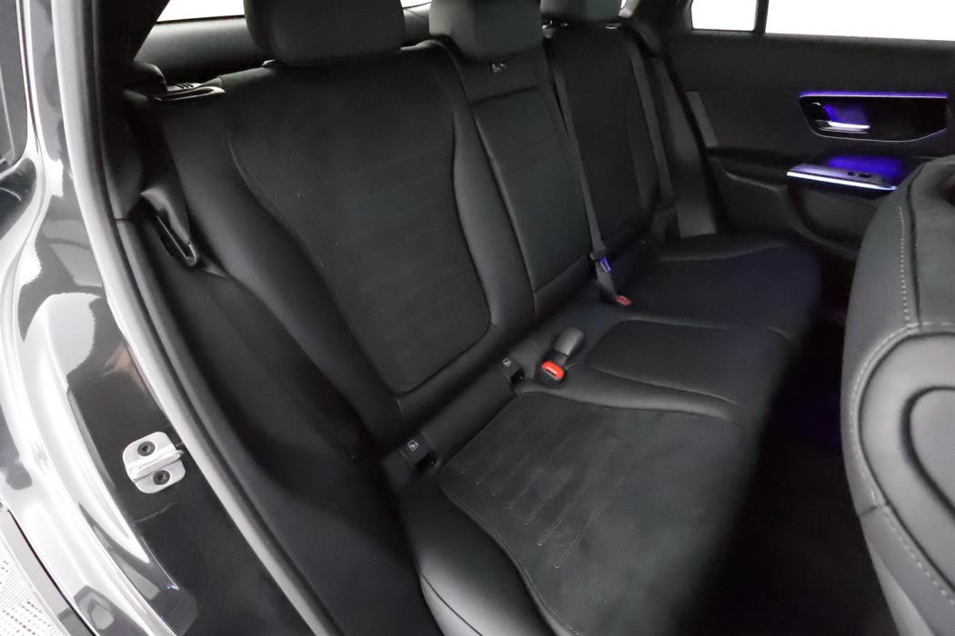 Mercedes-Benz GLC 2025