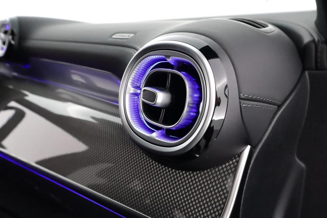 Mercedes-Benz GLC 2025