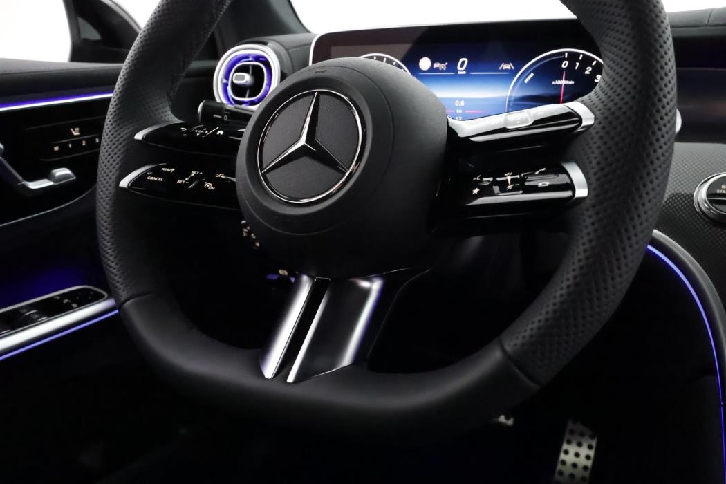 Mercedes-Benz GLC 2025