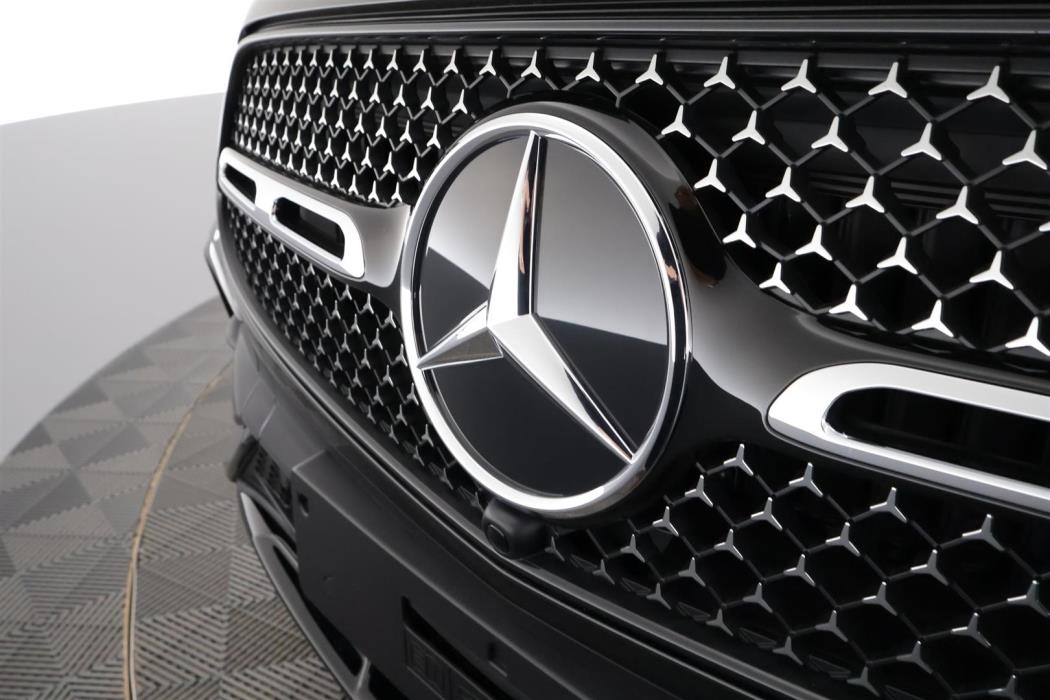 Mercedes-Benz GLC 2025