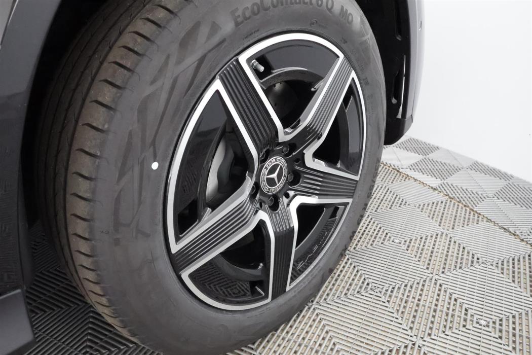 Mercedes-Benz GLC 2025