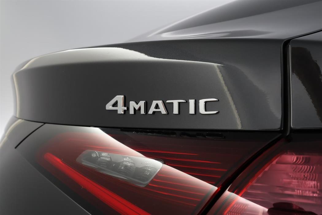 Mercedes-Benz GLC 2025