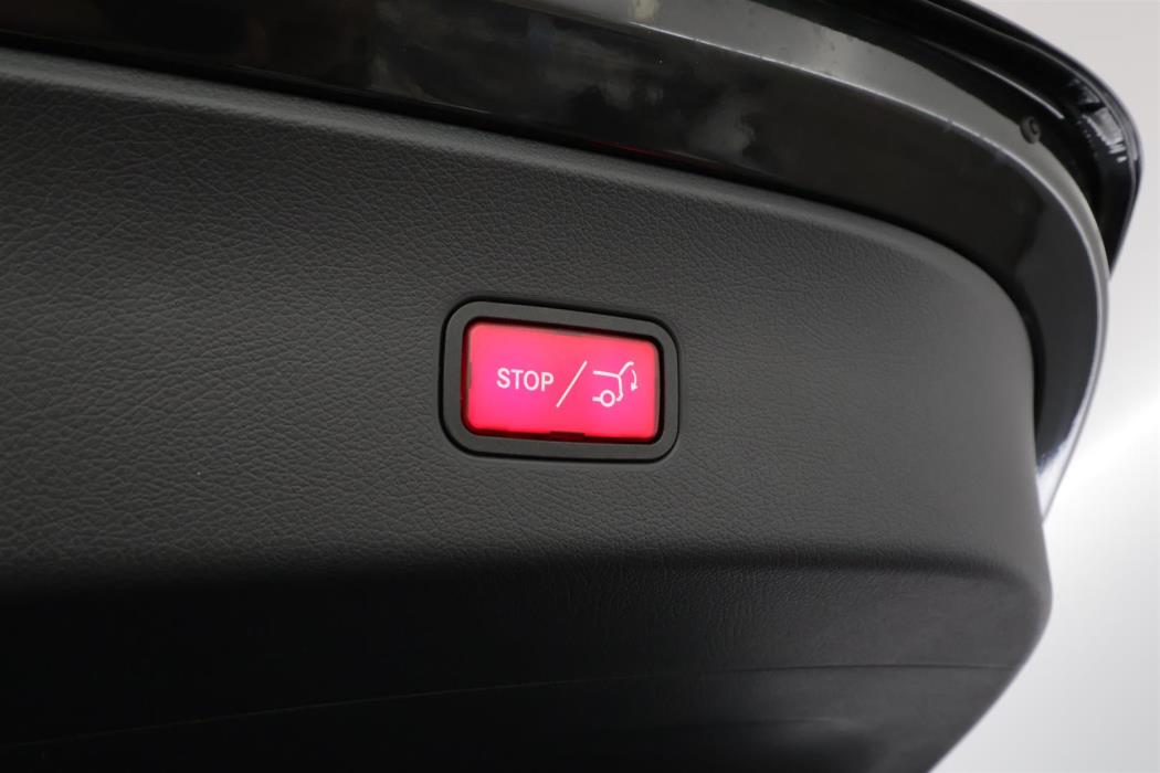 Mercedes-Benz GLC 2025