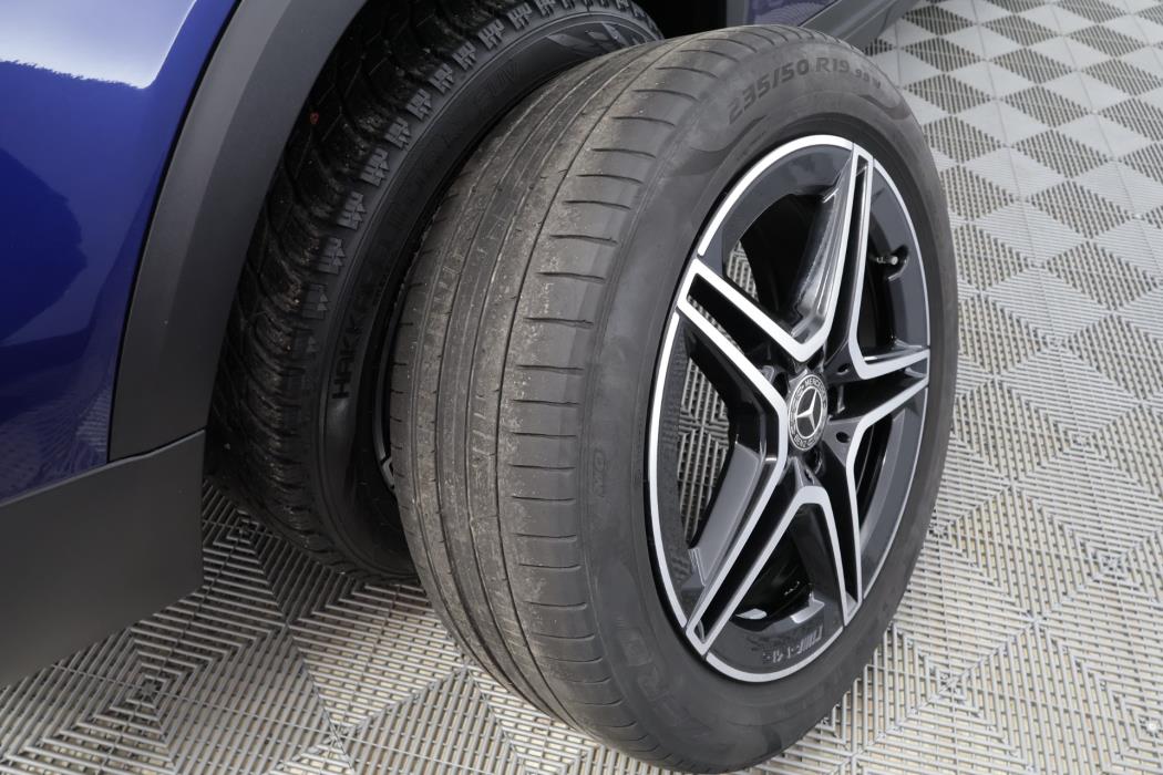 Mercedes-Benz GLB 2020