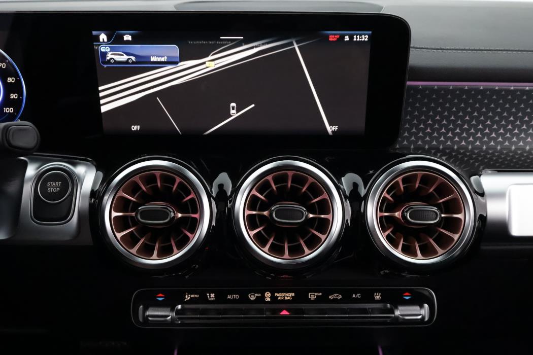 Mercedes-Benz EQB 2025