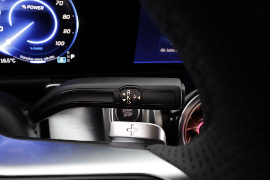 Mercedes-Benz EQB 2025