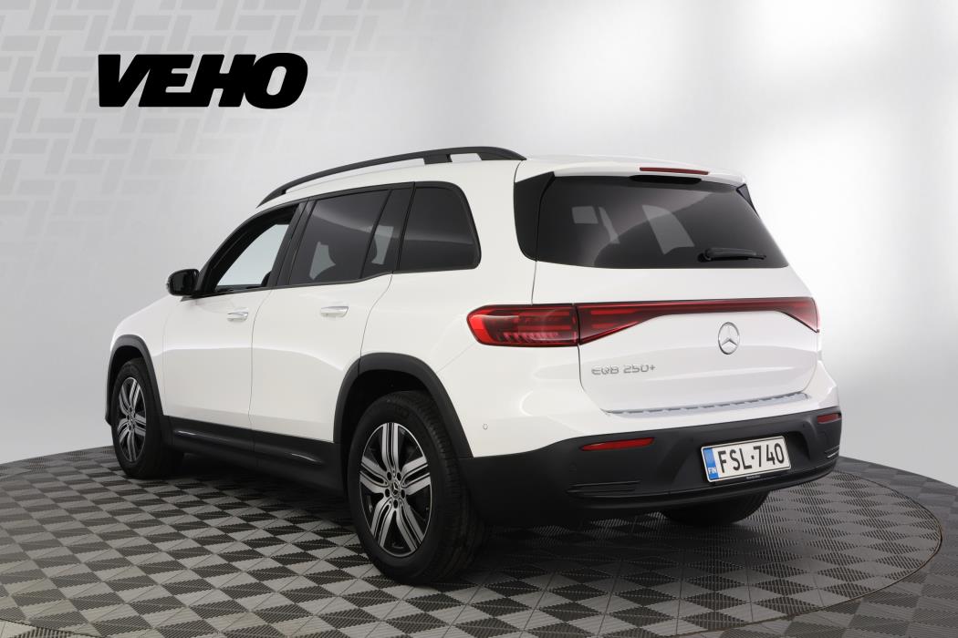 Mercedes-Benz EQB 2025