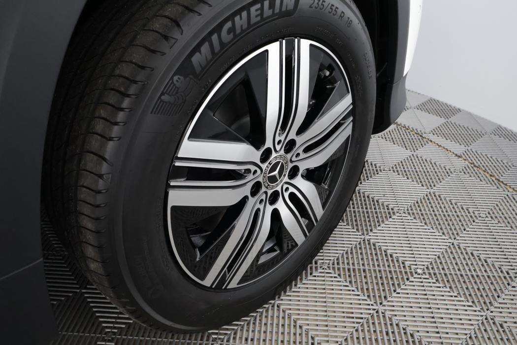 Mercedes-Benz EQB 2025