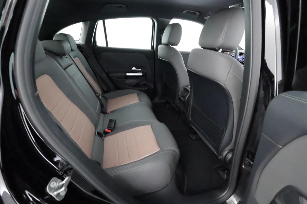 Mercedes-Benz EQA 2025