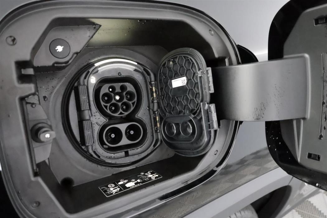 Mercedes-Benz EQA 2025