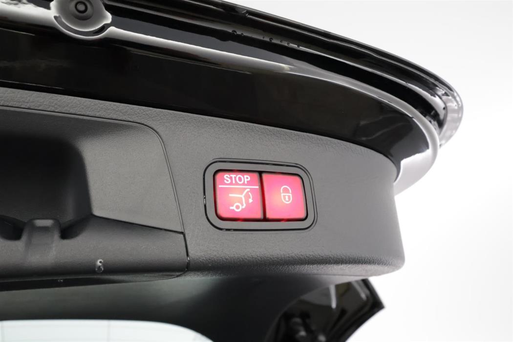 Mercedes-Benz EQA 2025