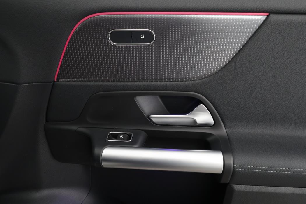 Mercedes-Benz EQA 2023