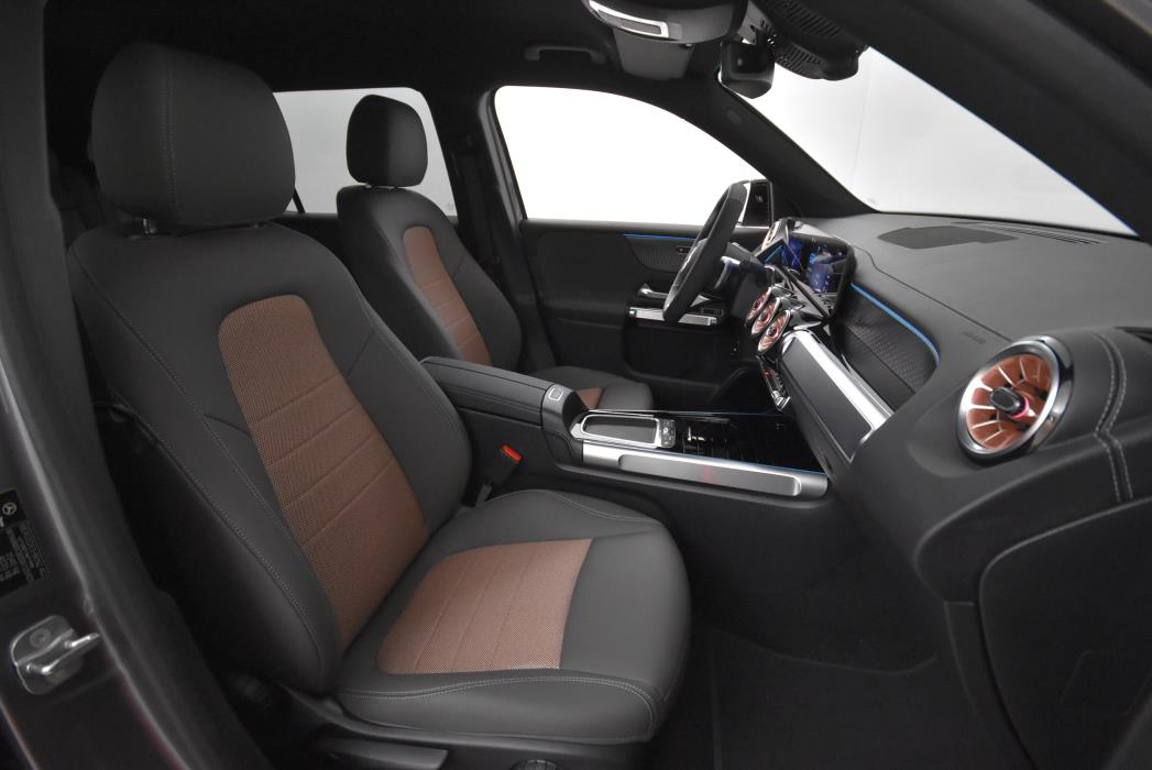 Mercedes-Benz EQB 2025