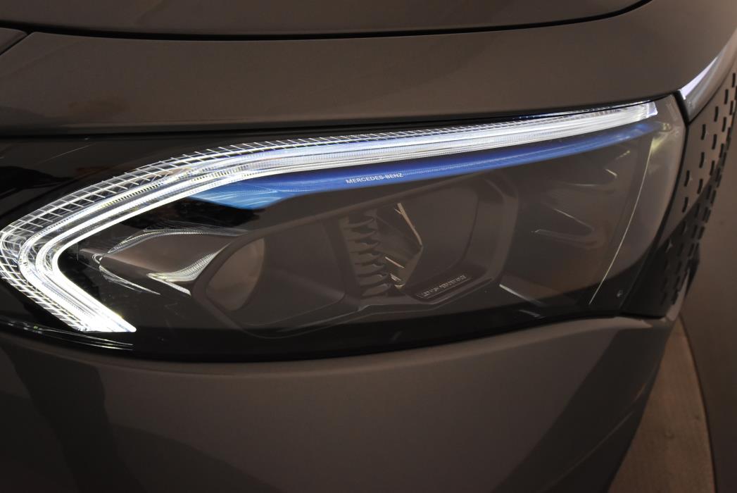 Mercedes-Benz EQB 2025