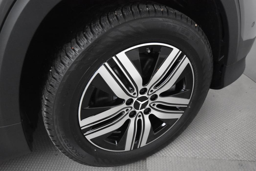 Mercedes-Benz EQB 2025