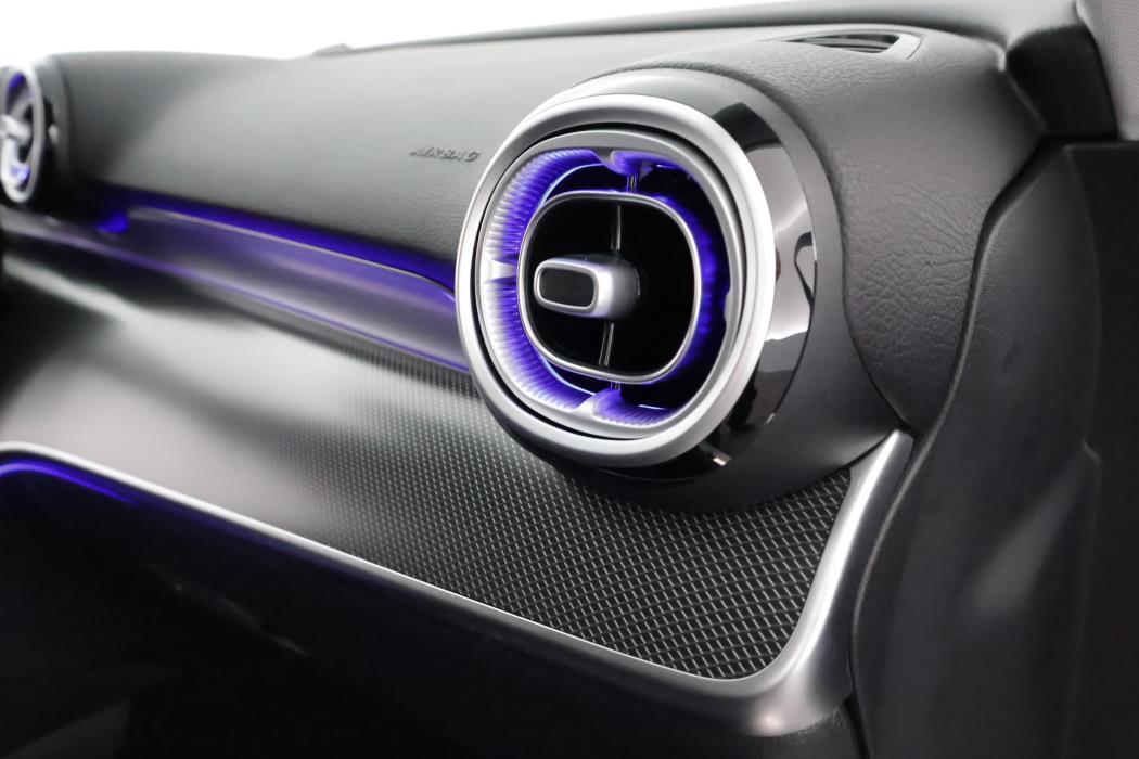 Mercedes-Benz C 2025