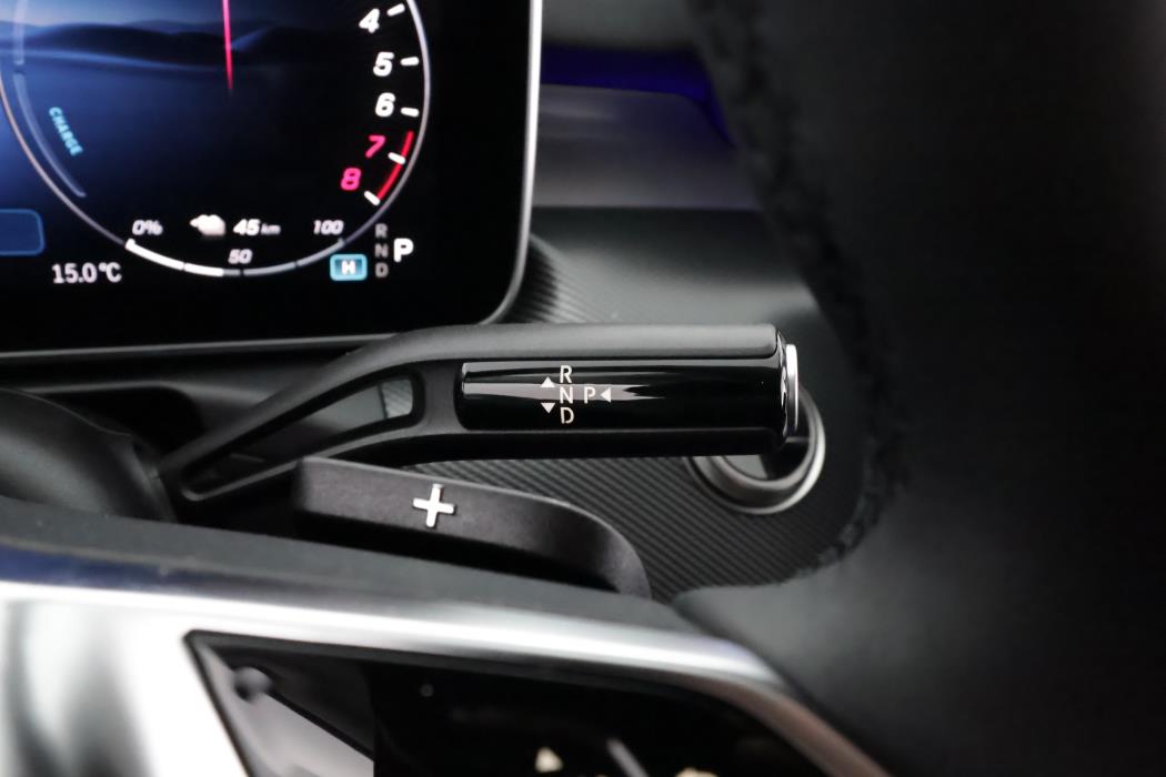 Mercedes-Benz C 2025