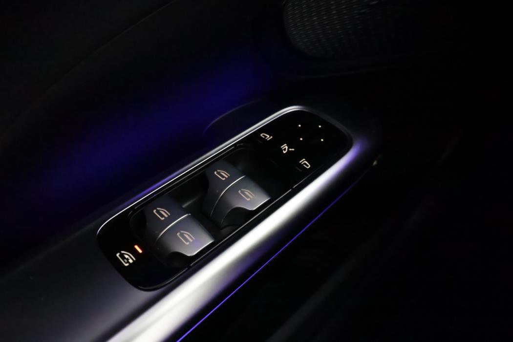 Mercedes-Benz C 2025