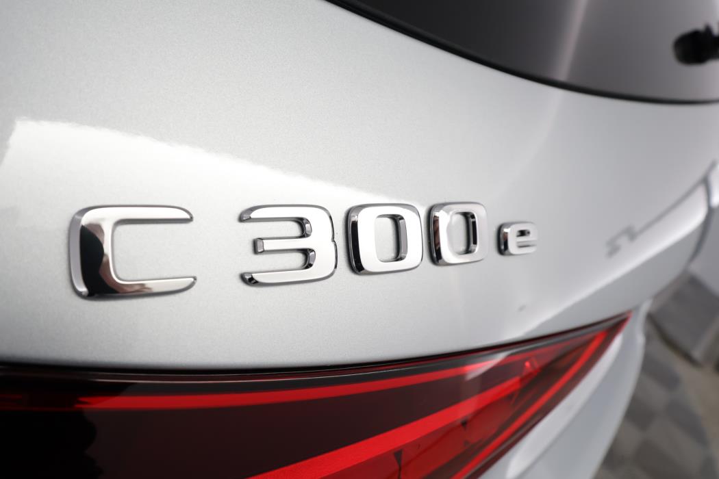 Mercedes-Benz C 2025